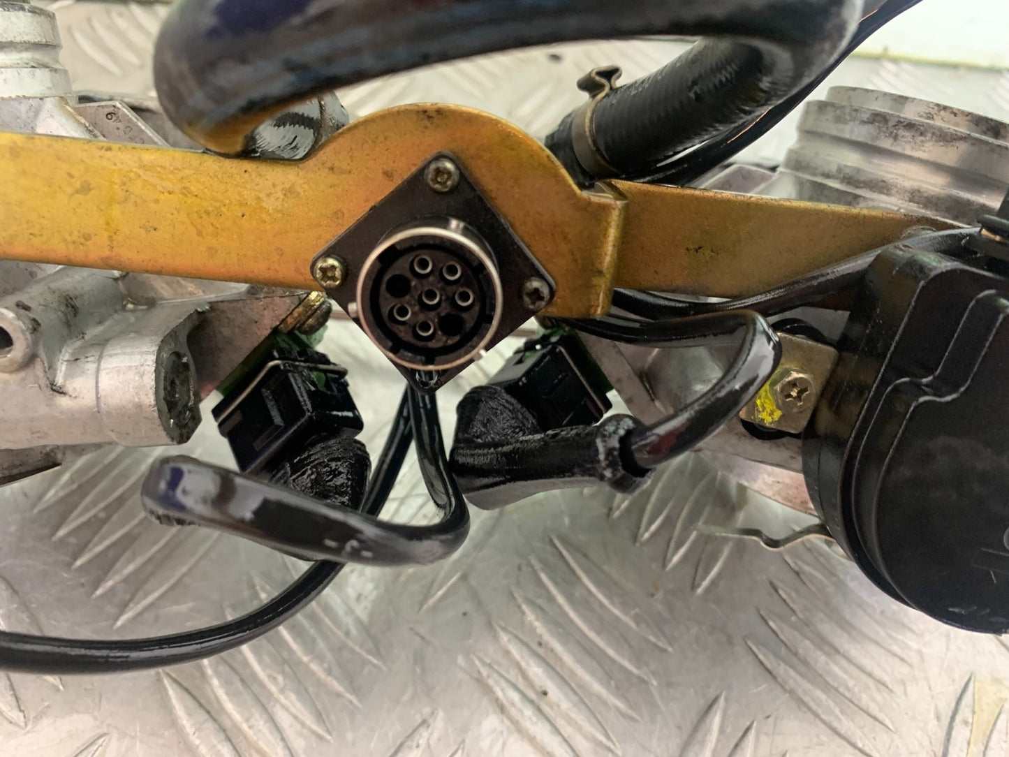 DUCATI 996 SPS 748 916 998 THROTTLE BODIES  1999-2000 (CMB1209)