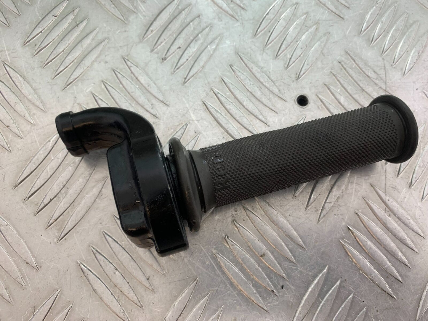 SUZUKI SV1000 SV 1000 K4 THROTTLE AND GRIP YEAR 2003-2007 (CMB1042)