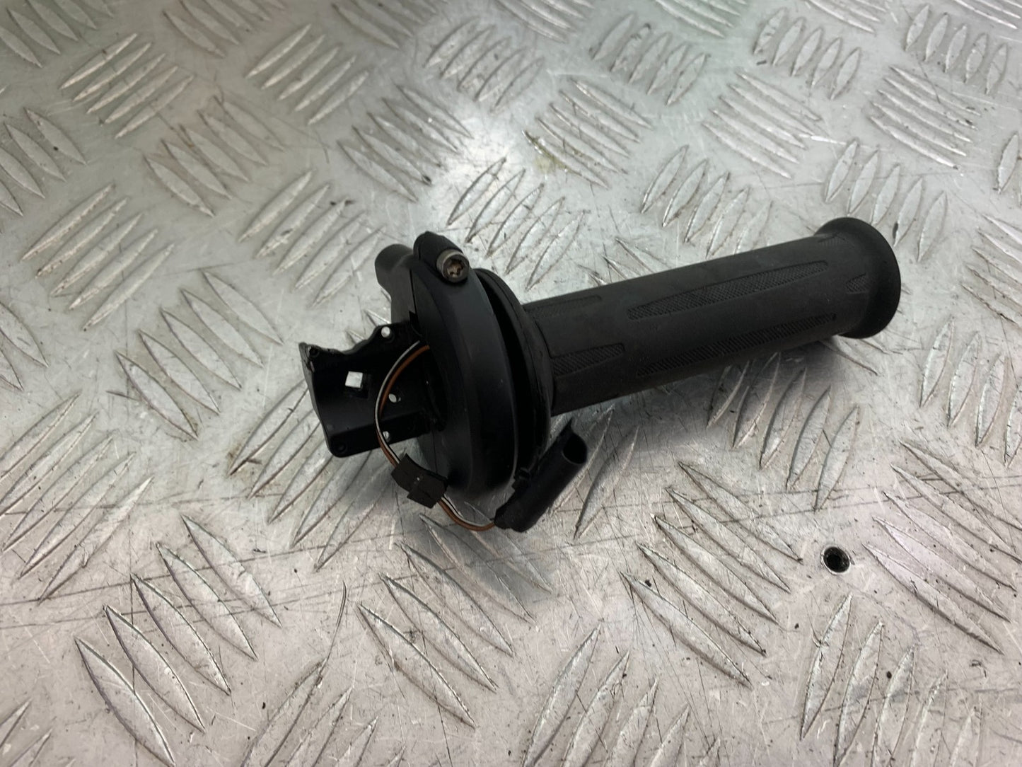 BMW F800 GT THROTTLE  YEAR 2013-2017 (CMB1248)