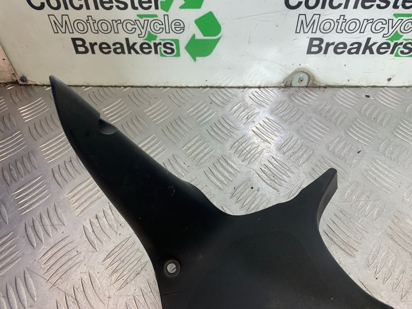 HONDA NT650 V DEAUVILLE LEFT TOP FAIRING INFILL PANEL   YEAR 1999 (CMB1268)