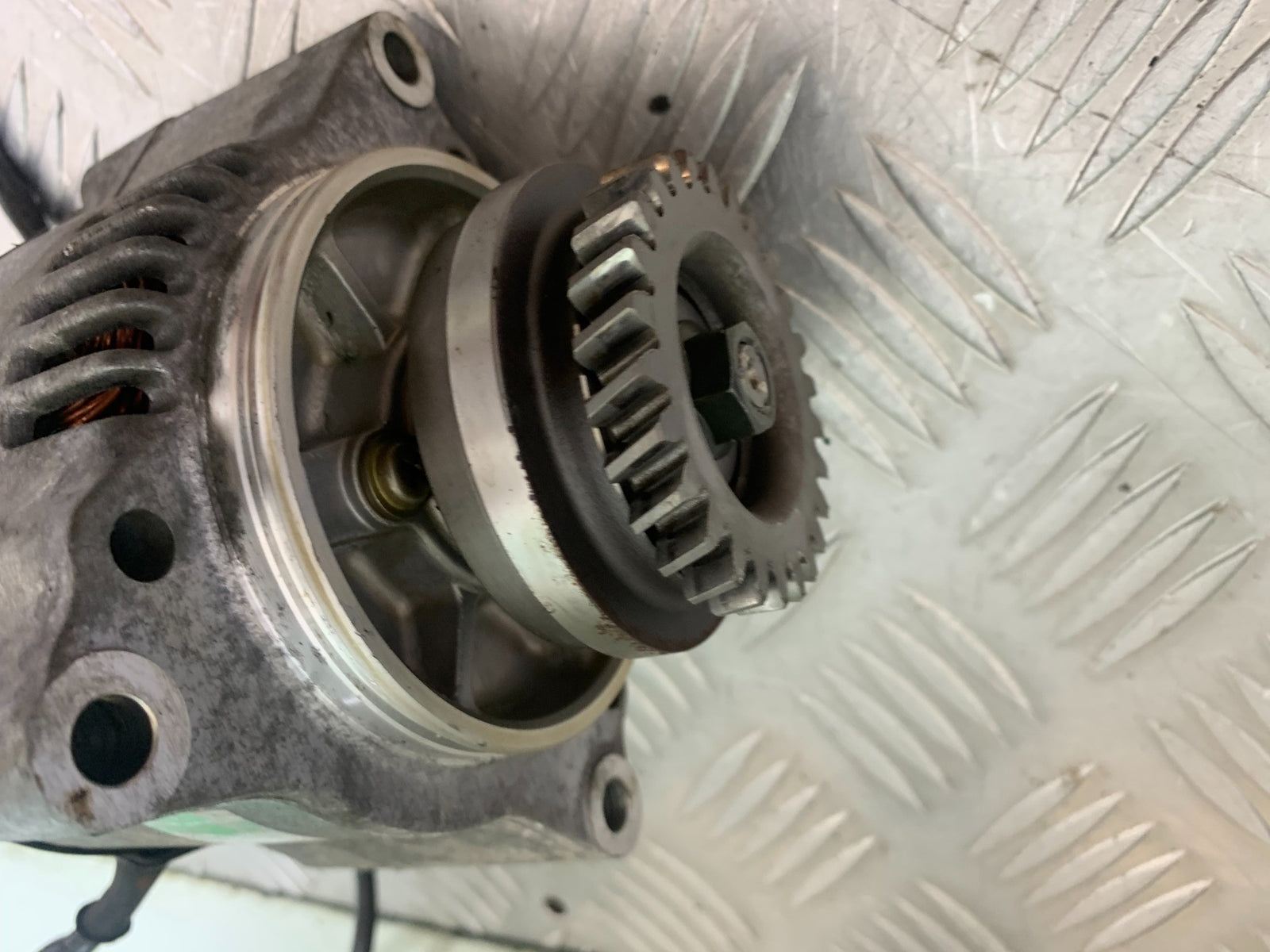 SUZUKI GSF1200  GSF 1200 BANDIT ALTERNATOR   YEAR 1997-2000 (CMB1149)