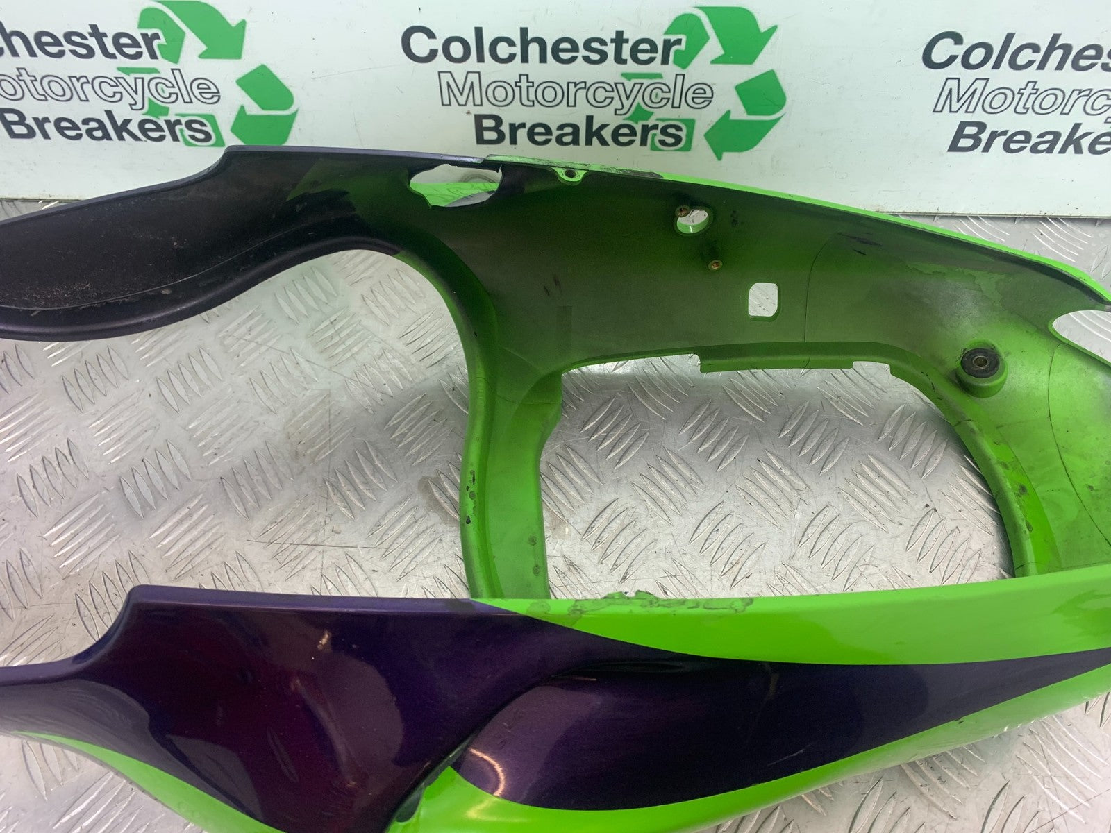 KAWASAKI ZX9R ZX9 E1 TAIL PIECE YEAR 2000-01 (CMB1171)