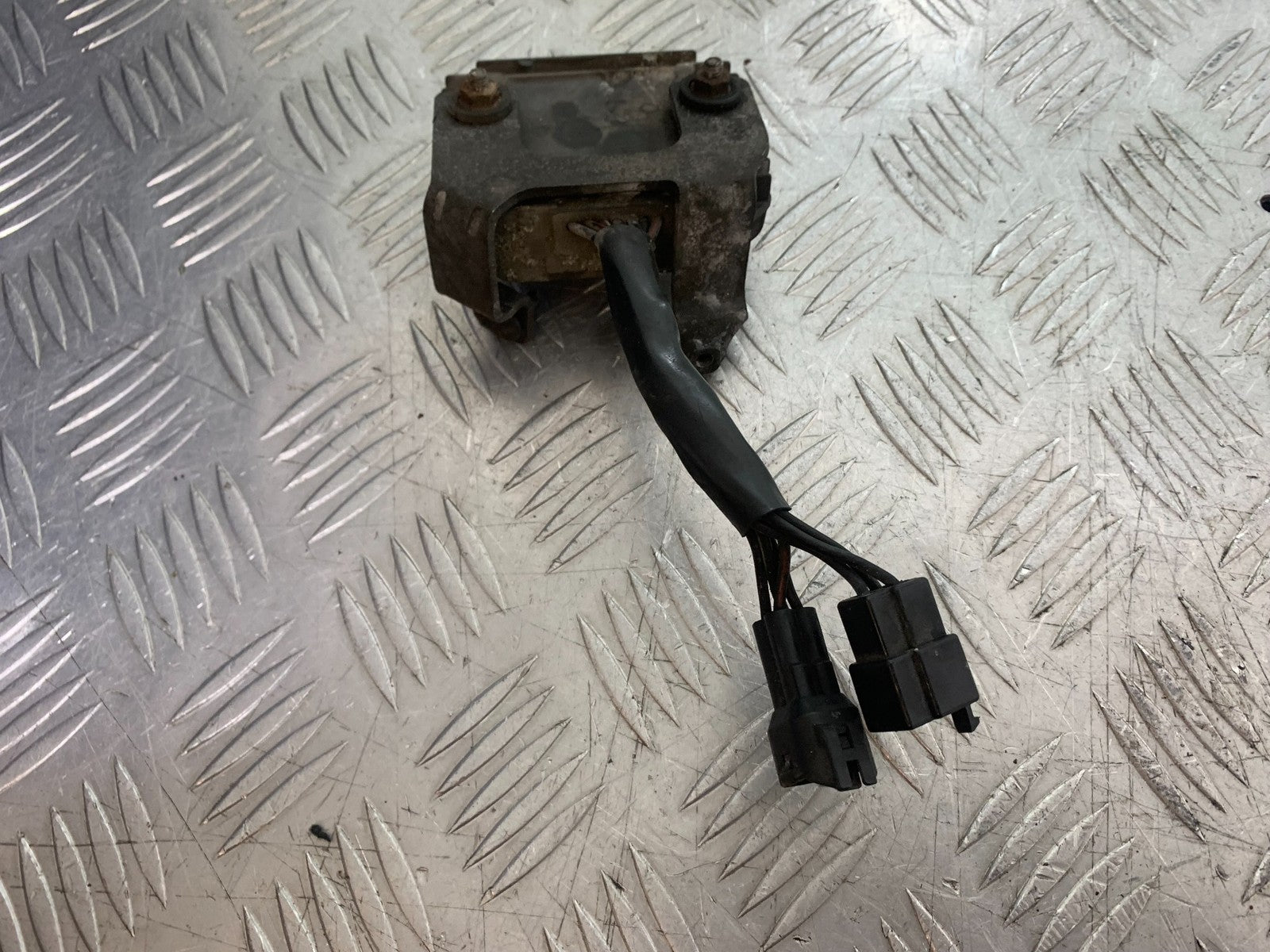 SUZUKI SV1000 SV 1000 S REGULATOR   YEAR 2003-2007 (CMB1293)