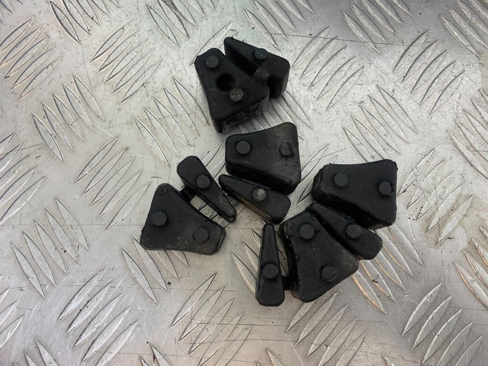 HONDA CBR500R CBR 500 R CUSH DRIVE RUBBERS    YEAR 2012-16 (CMB1151)