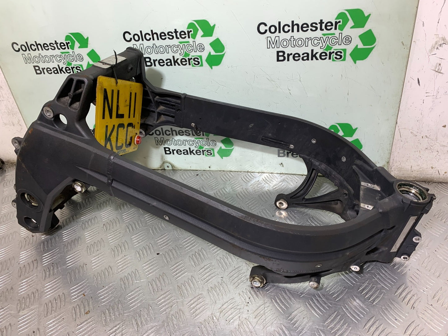 TRIUMPH 1050 SPRINT ST FRAME REG LOG BOOK   YEAR 2003-2011 (CMB1285)