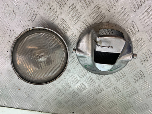 HONDA VT700 VT 700 SHADOW HEADLIGHT AND BACKING  YEAR 1984-85 (CMB1328)