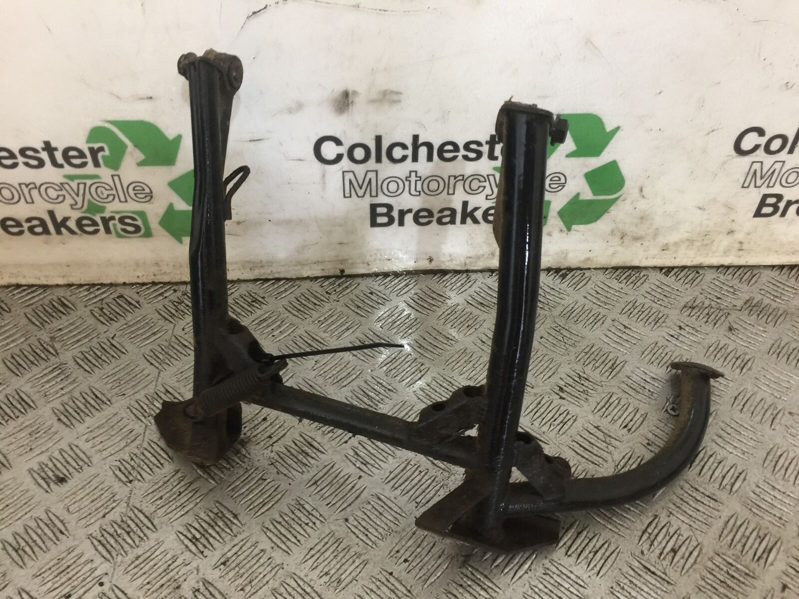 TRIUMPH TROPHY 1215 SE CENTER STAND  2012-2017 (STOCK 740)
