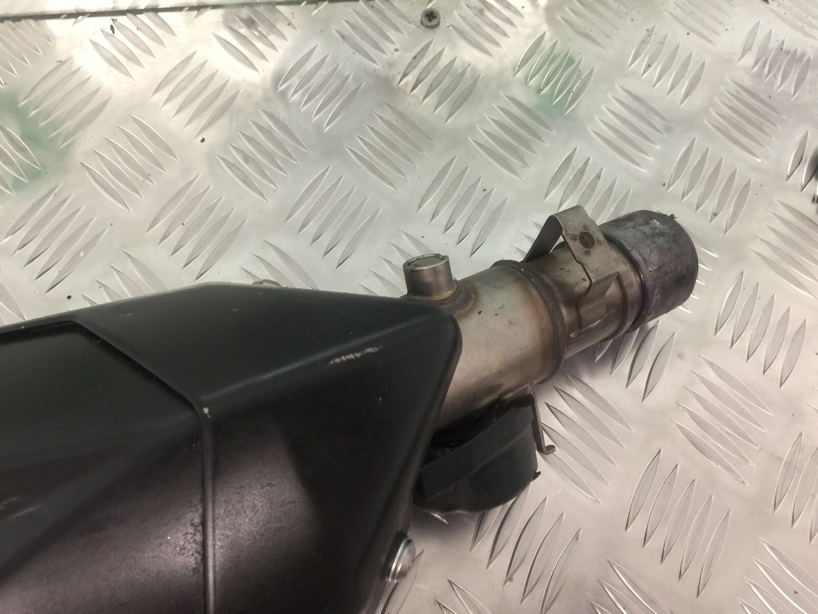 KAWASAKI Z1000 SX RIGHT SILENCER   YEAR 2011-13 (STOCK 911)