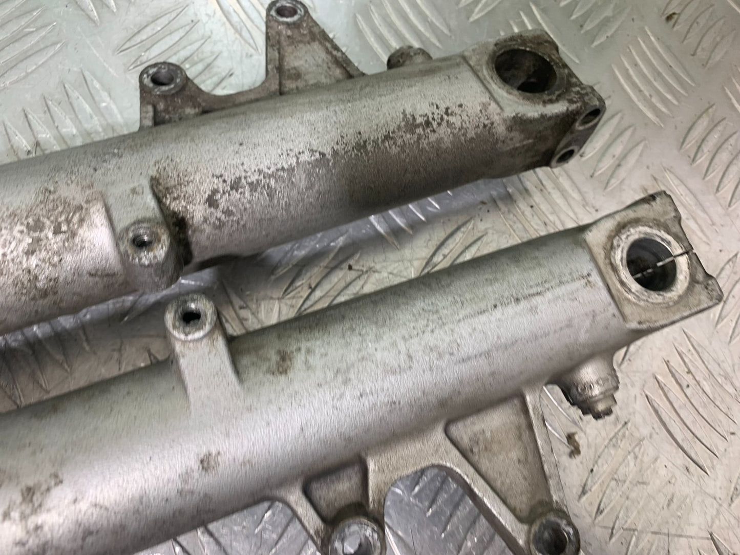 HONDA CBR600 CBR 600 FX FY FORKS (BENT SOLD AS PARTS)   YEAR 1999-2000 (CMB1287)