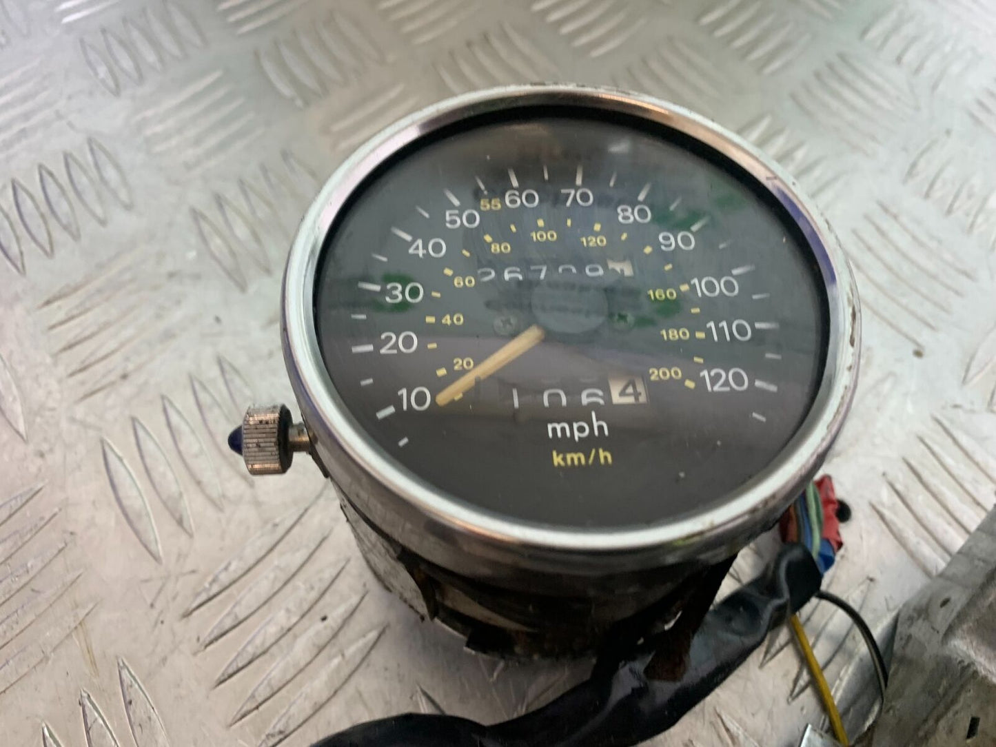 SUZUKI VS1400 VS 1400 INTRUDER  CLOCKS SPEEDO DASH   YEAR 1988 (CMB1077)