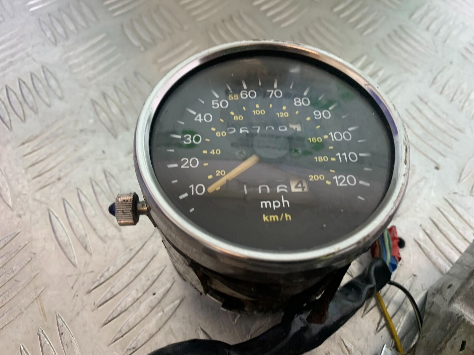 SUZUKI VS1400 VS 1400 INTRUDER  CLOCKS SPEEDO DASH   YEAR 1988 (CMB1077)