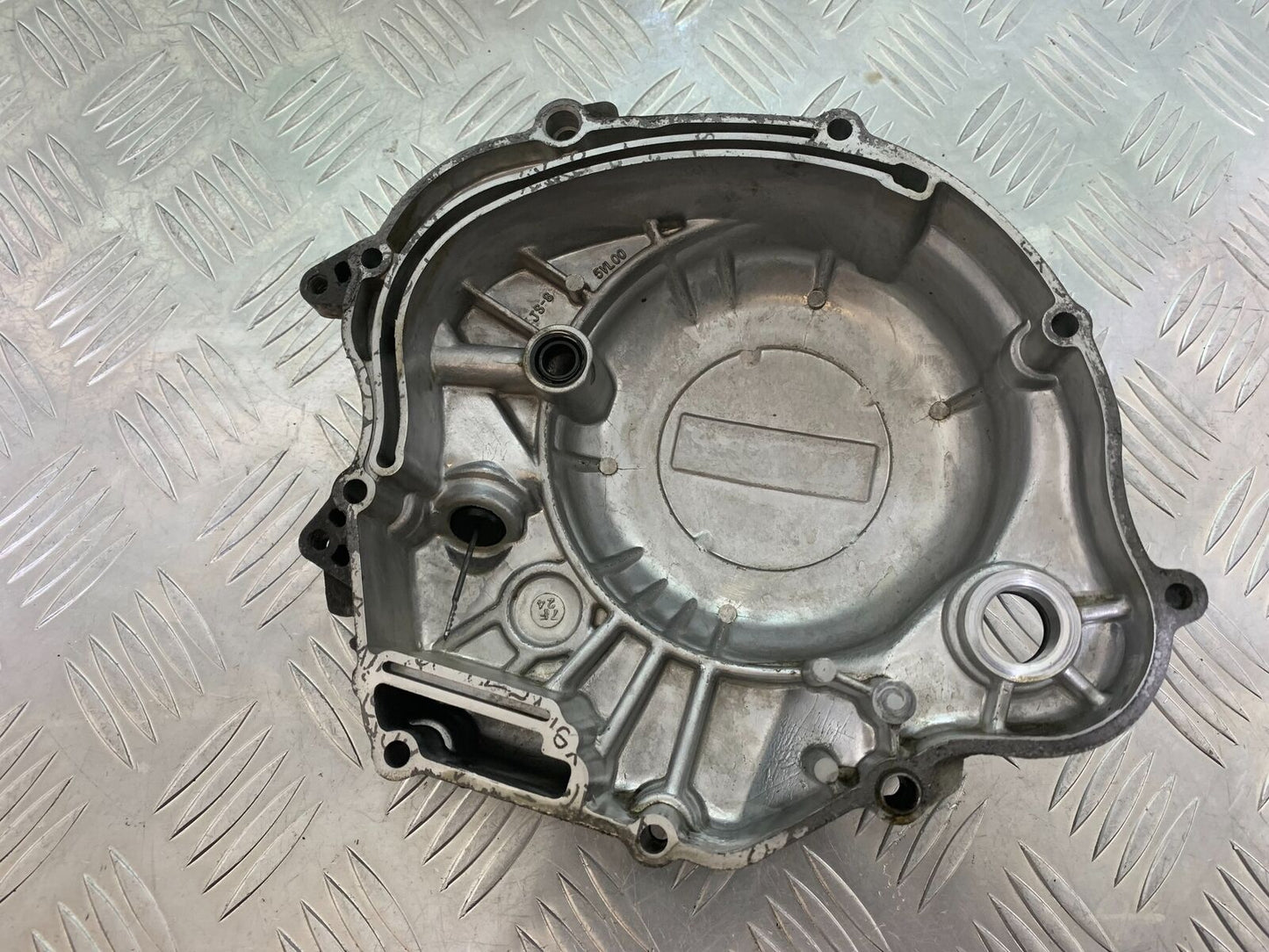 YAMAHA XT125X XT125 X CLUTCH COVER  YEAR 2008 (STOCK 857)