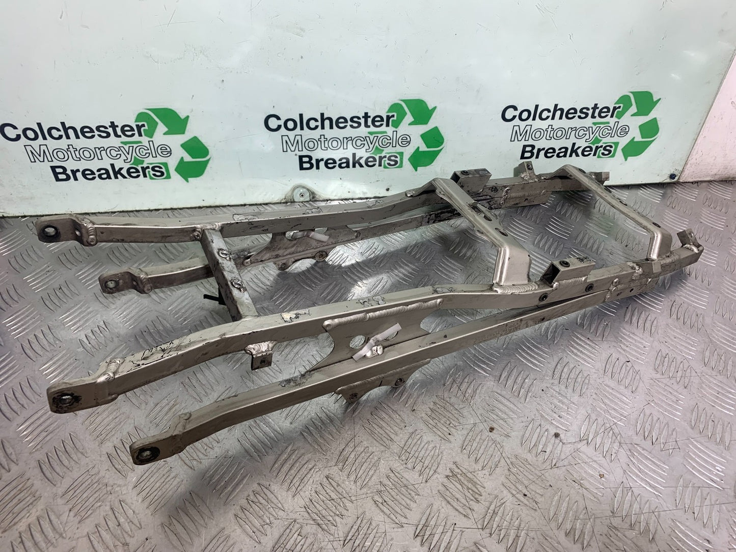 KAWASAKI ZX9R ZX9 E1 REAR SUBFRAME   YEAR 2000-01 (CMB1171)