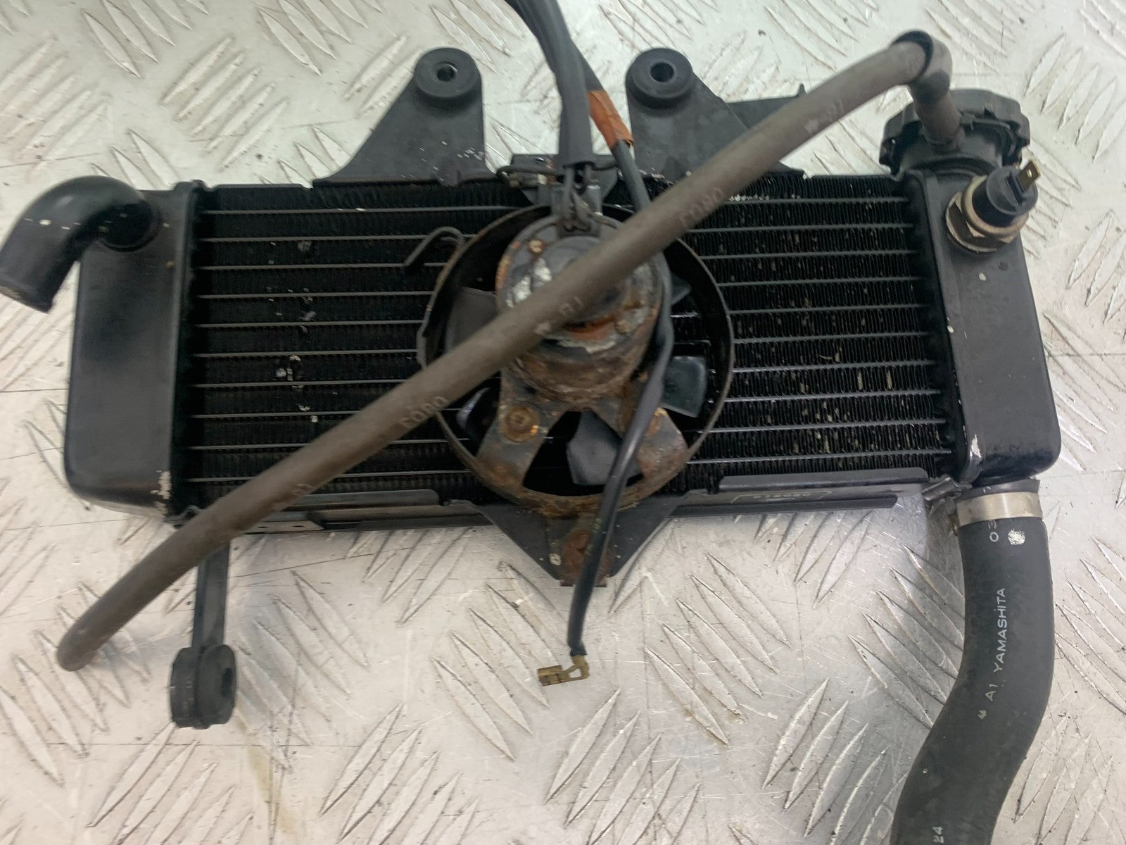 HONDA XL125 VARADERO RADIATOR   YEAR 2001-2006  (CMB1210)