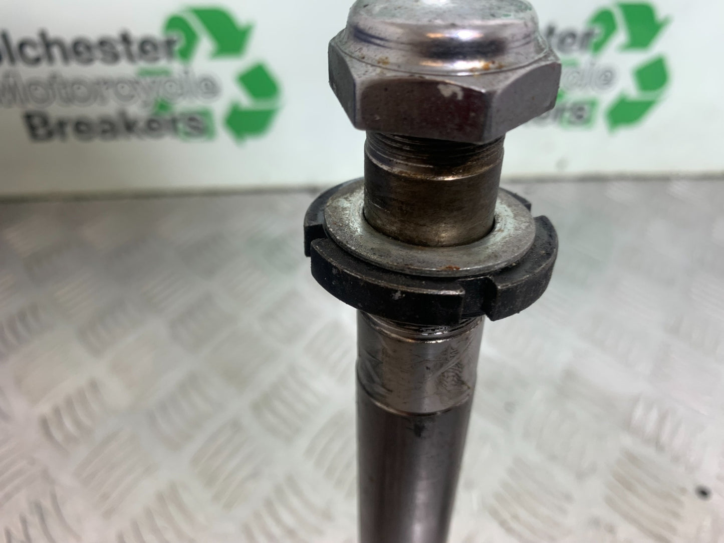 SUZUKI GSF600 GSF 600 BANDIT BOTTOM YOKE YEAR 2001-2003 (CMB1157)