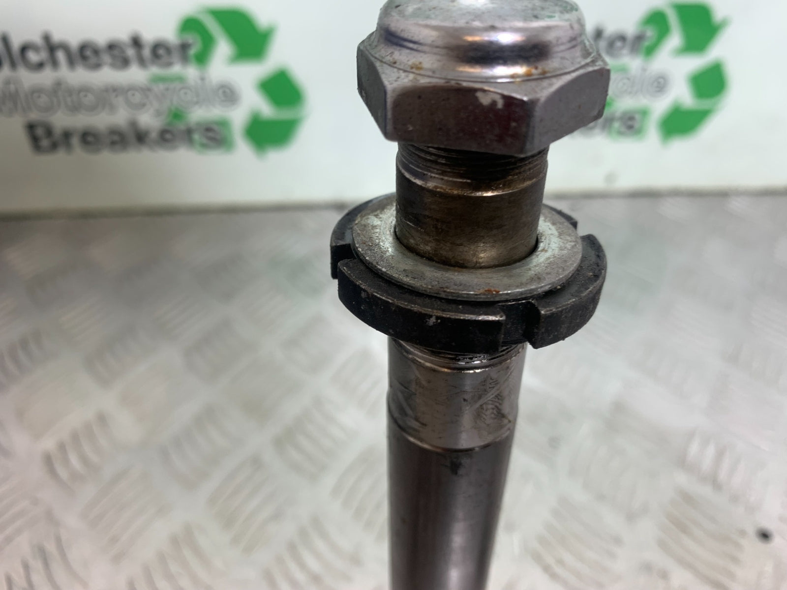 SUZUKI GSF600 GSF 600 BANDIT BOTTOM YOKE YEAR 2001-2003 (CMB1157)