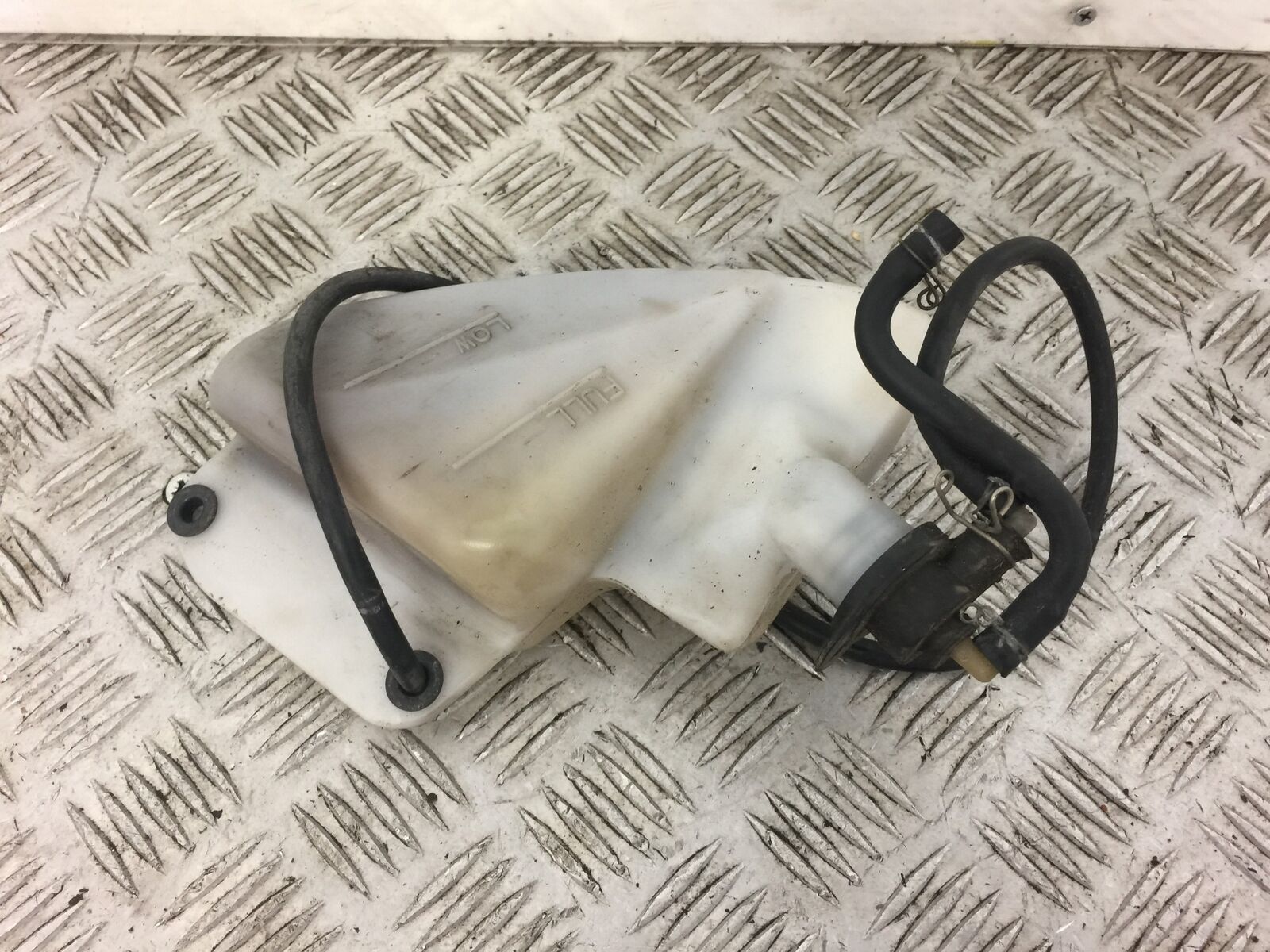 YAMAHA R6 COOLANT BOTTLE YEAR 2008 (STOCK 318)