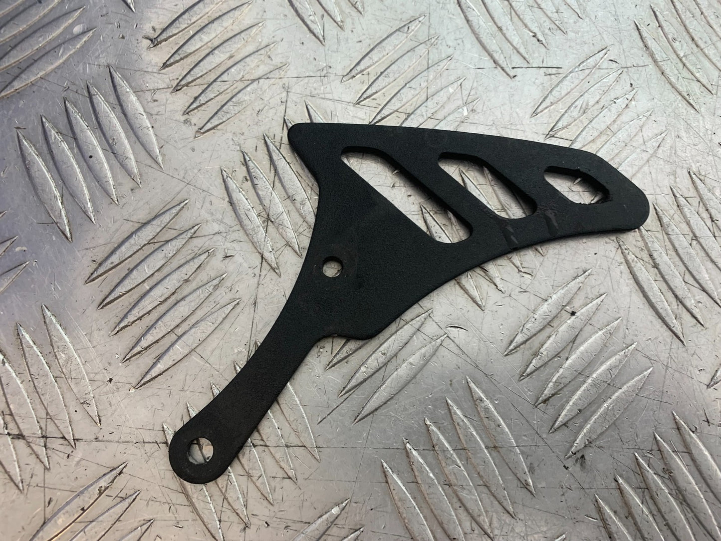 TRIUMPH 1050 SPEED TRIPLE CHAIN GUIDE YEAR 2005-2007 (CMB1322)