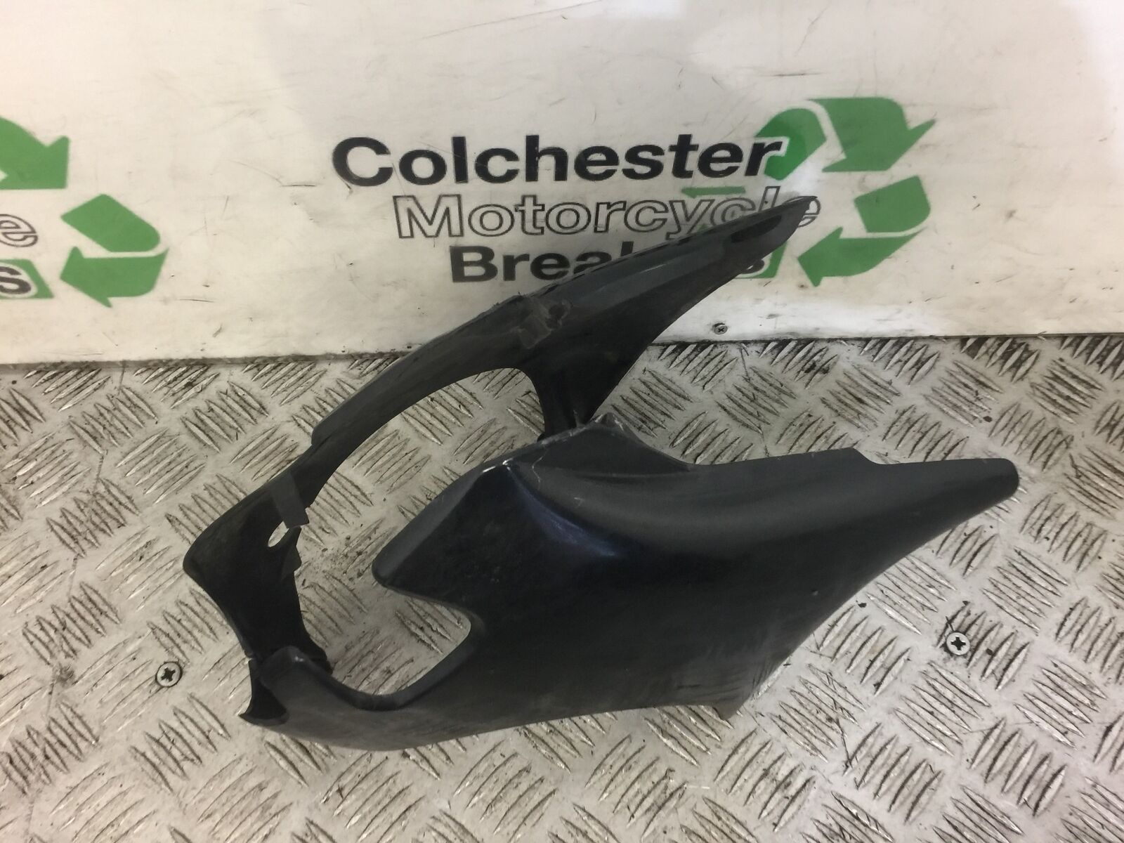 HONDA VT750 VT 750 SHADOW FRAME INFILL COVER  YEAR 1998 (STOCK 402)