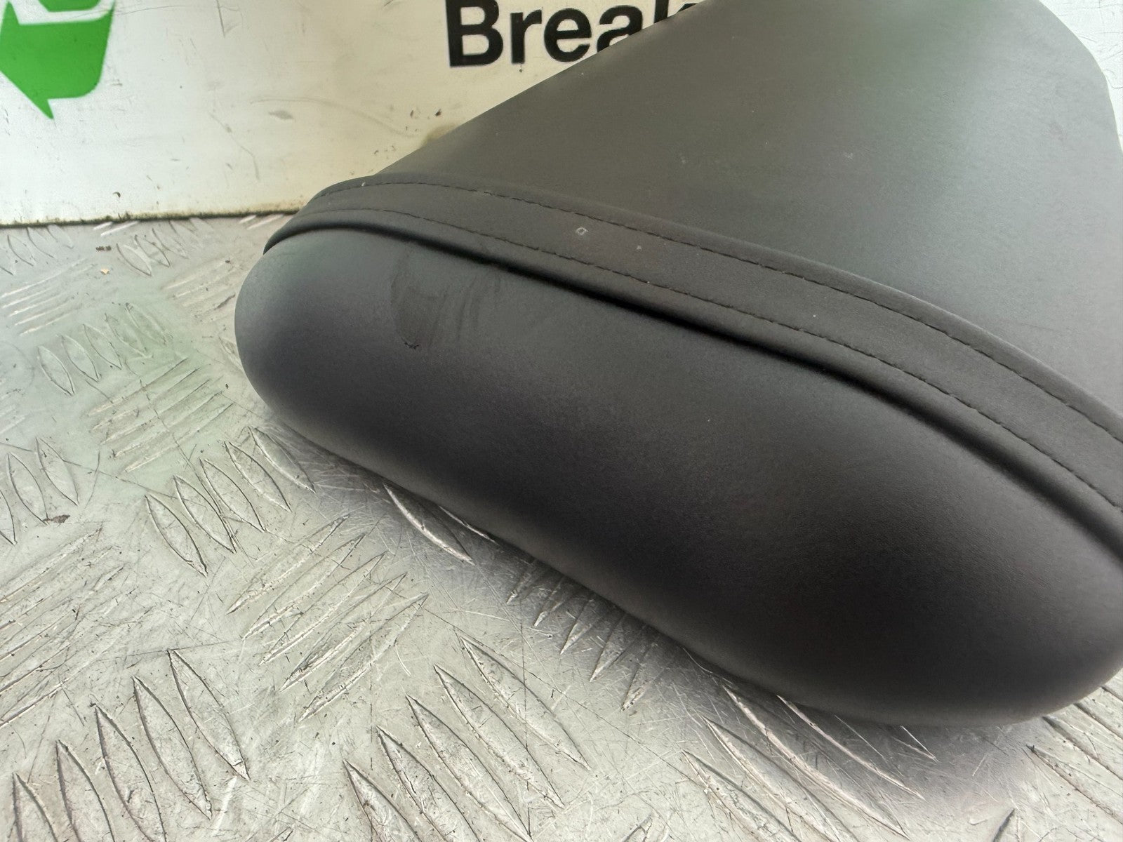 YAMAHA YZF R6 REAR SEAT YEAR 2008-2014
