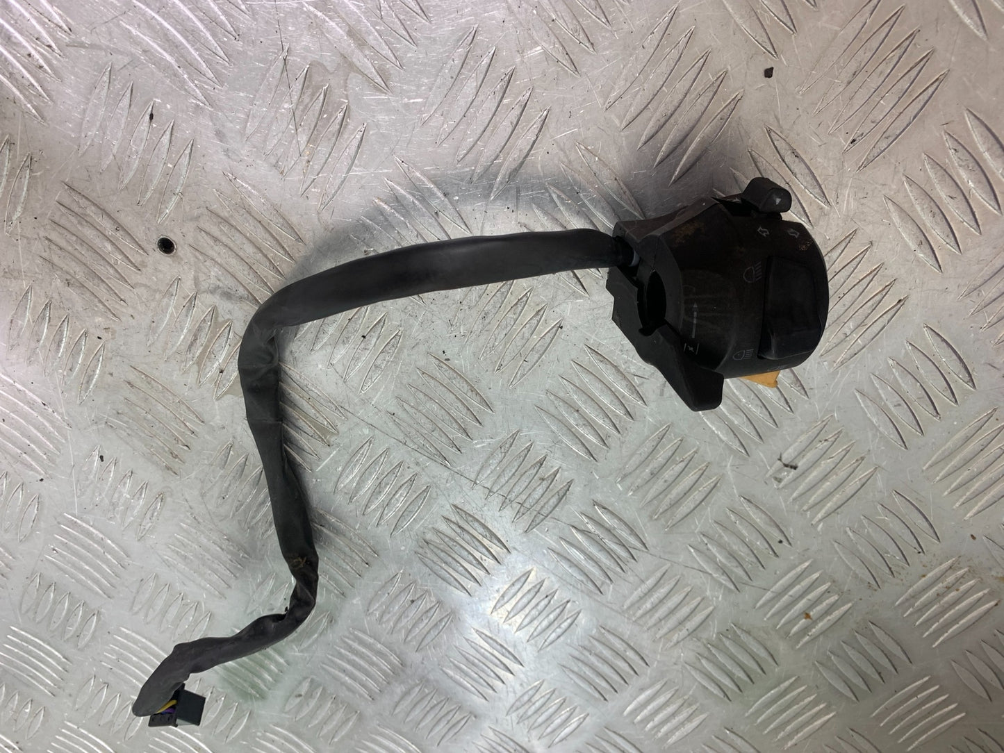 ROYAL ENFIELD BULLET 500 EFI LEFT SWITCH GEAR  YEAR 2008 - 2016 (CMB1153)