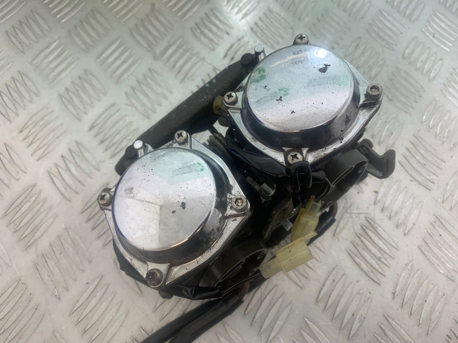 YAMAHA XV535 XV 535 VIRAGO CARBS  YEAR 1994-02 (CMB1139)