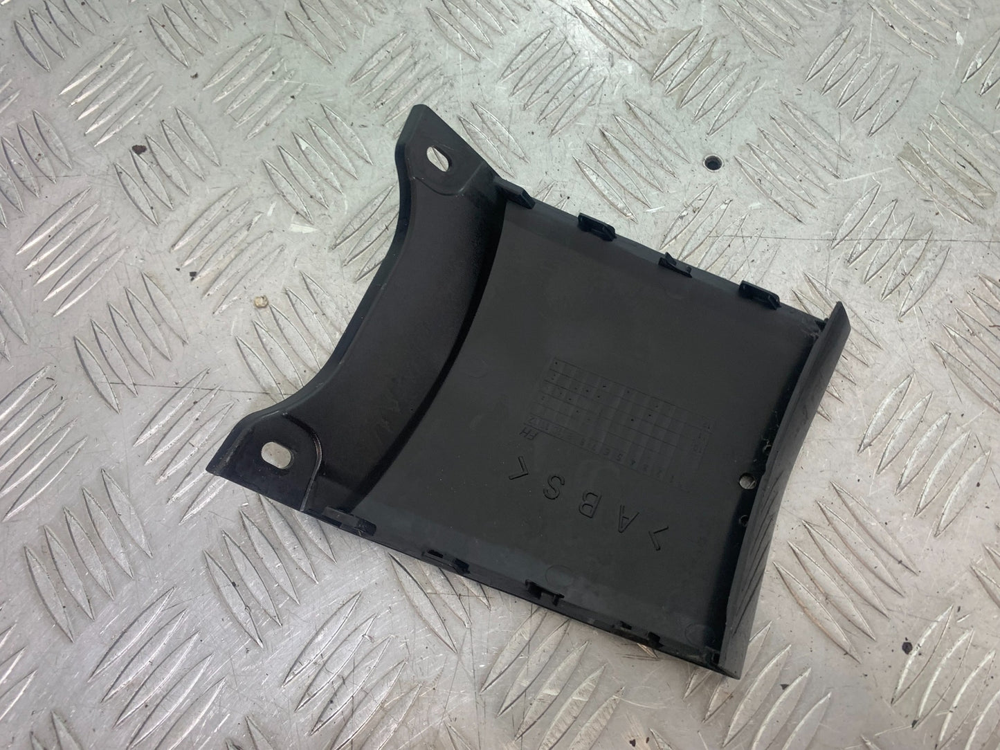 YAMAHA YBR125 YBR 125 TAIL PIECE JOINER YEAR 2010-2017 (CMB1163)
