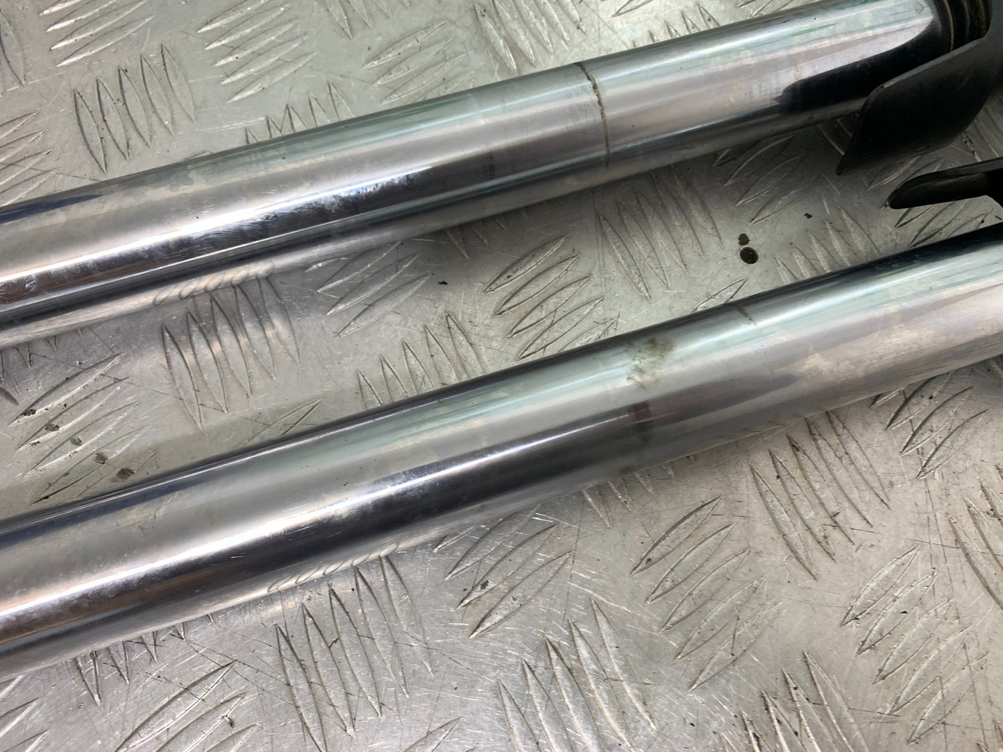 SUZUKI GSF1200 GSF 1200 BANDIT FORKS  YEAR 2001-2004 (CMB1188)