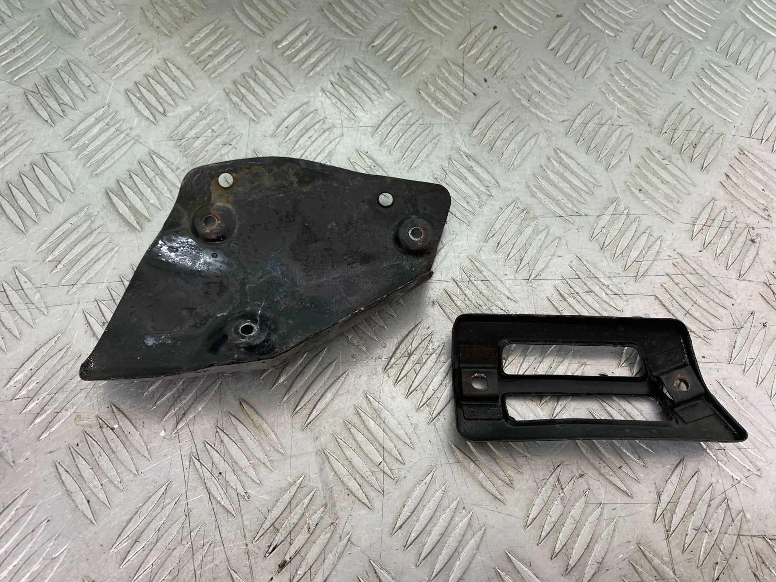 KAWASAKI KLR250 KLR 250 EXHAUST SHIELDS YEAR 1984-2001 (CMB1225)