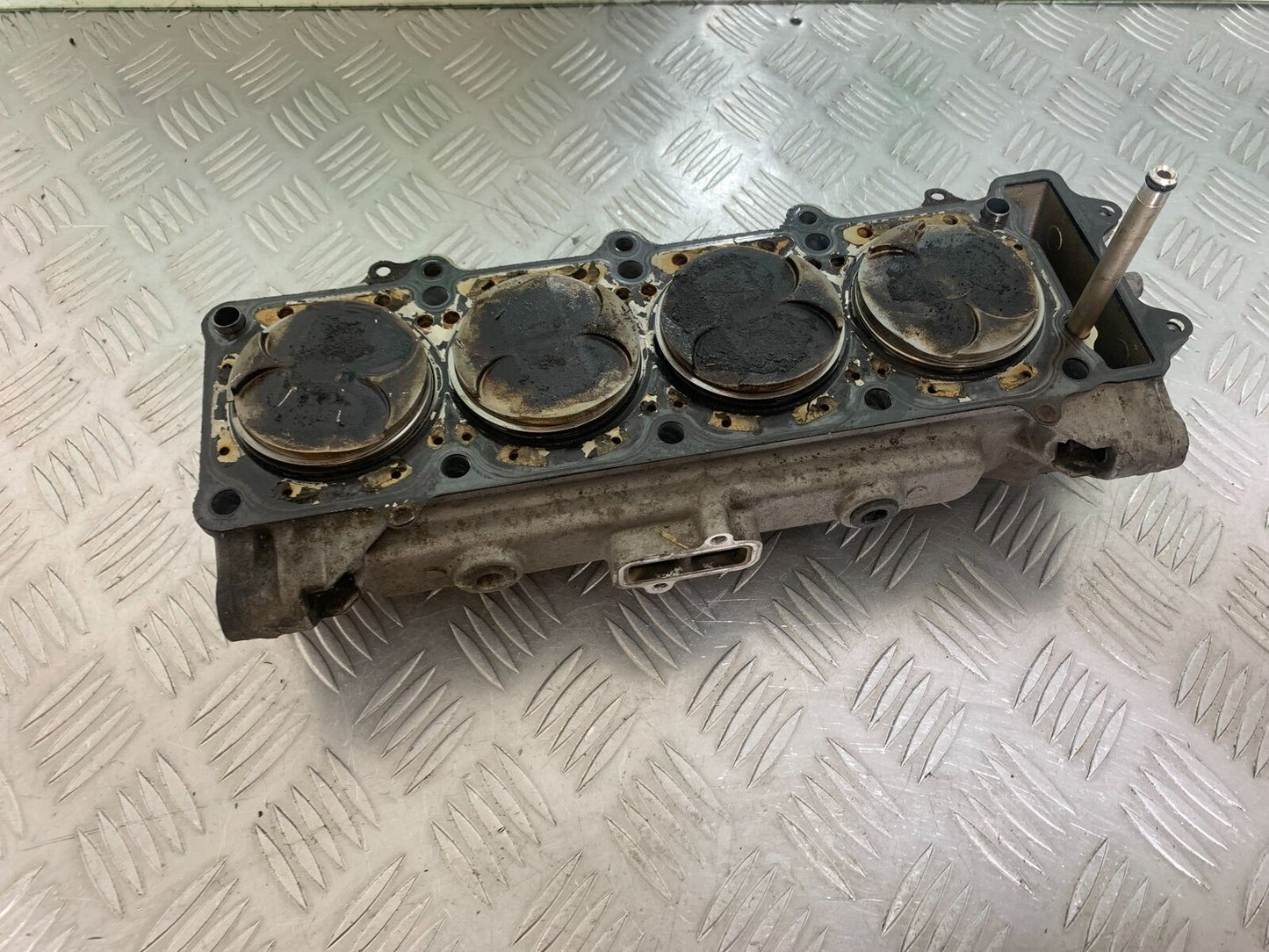KAWASAKI ZX9R ZX9 C BARRELS AND PISTONS   YEAR 1998-99 (STOCK 903)