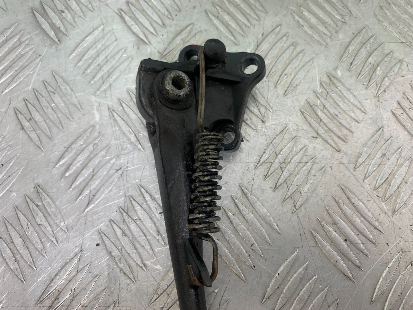 TRIUMPH 1050 SPRINT ST SIDE STAND  YEAR 2004-2007 (CMB1197)