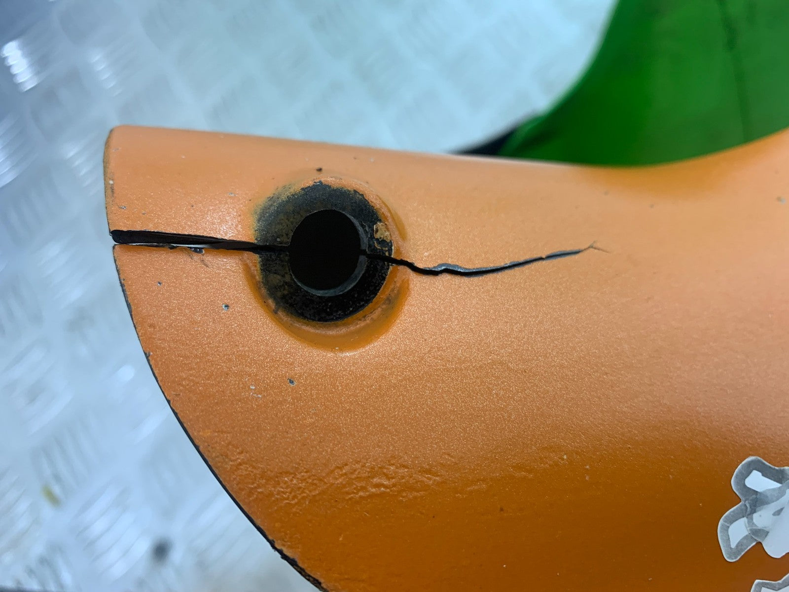 KAWASAKI ZX9R ZX9 E1 FRONT MUDGUARD  YEAR 2000-01 (CMB1171)