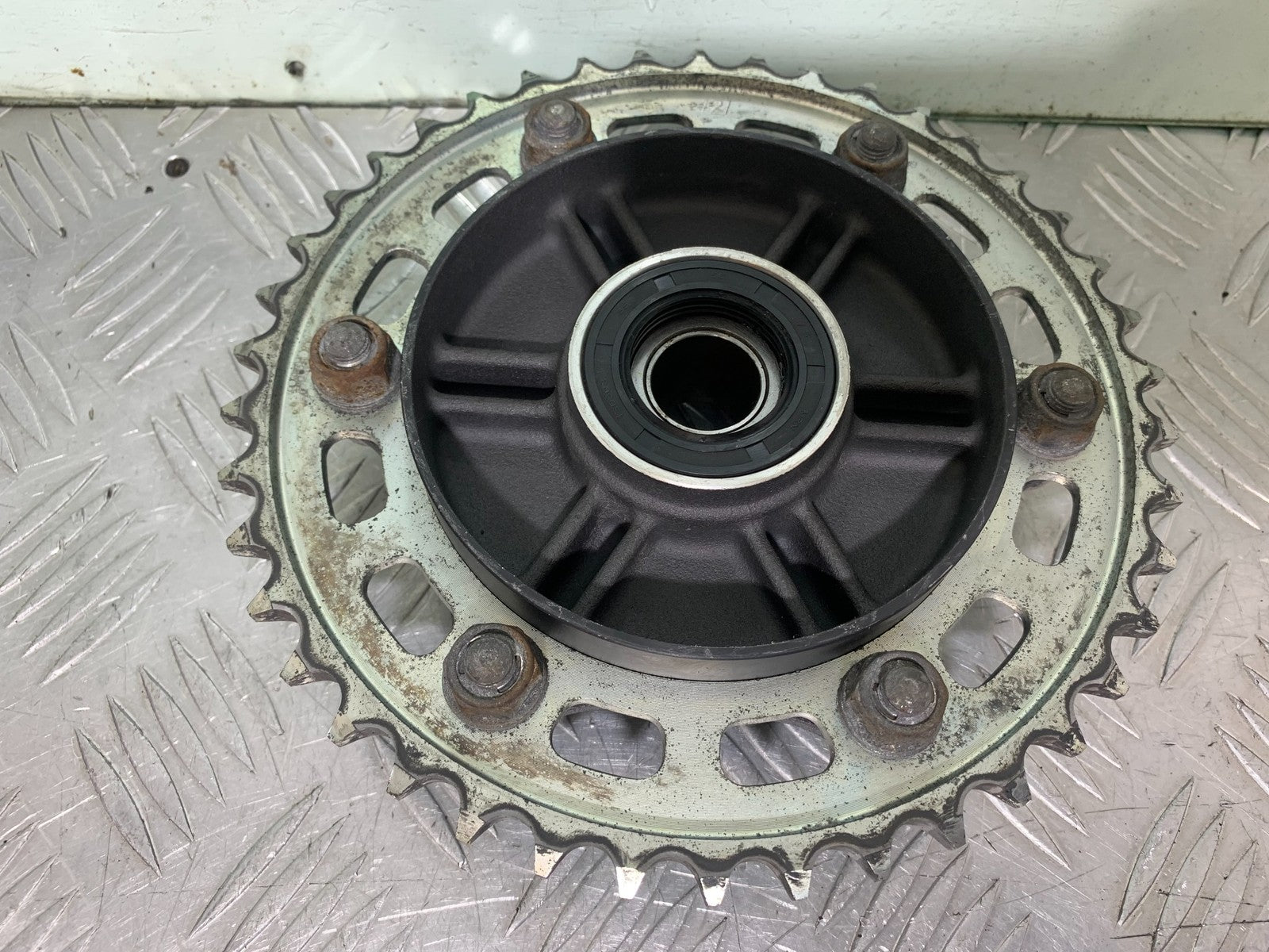 HONDA CBR1000 rr FIREBLADE REAR SPROCKET CARRIER   2012-2016 (CMB1280)