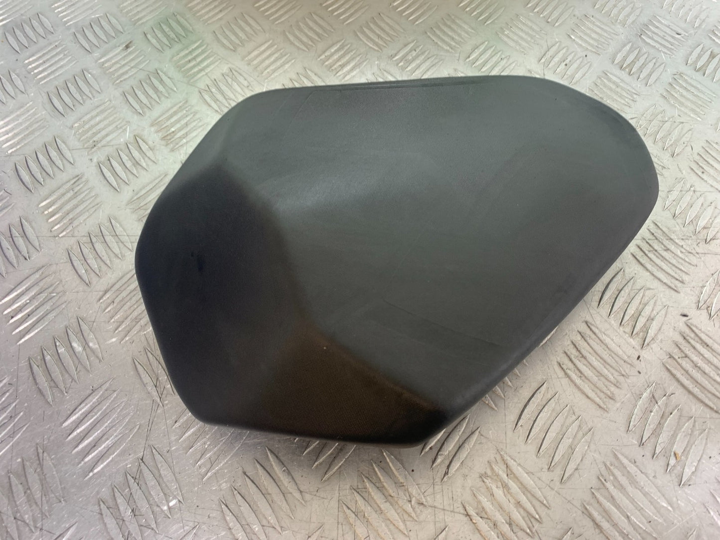 KTM DUKE 125 REAR SEAT  YEAR 2017-2022 (CMB1222)