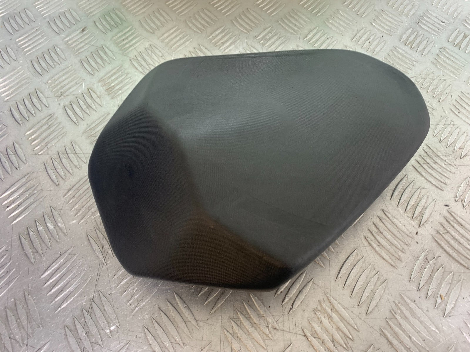 KTM DUKE 125 REAR SEAT  YEAR 2017-2022 (CMB1222)