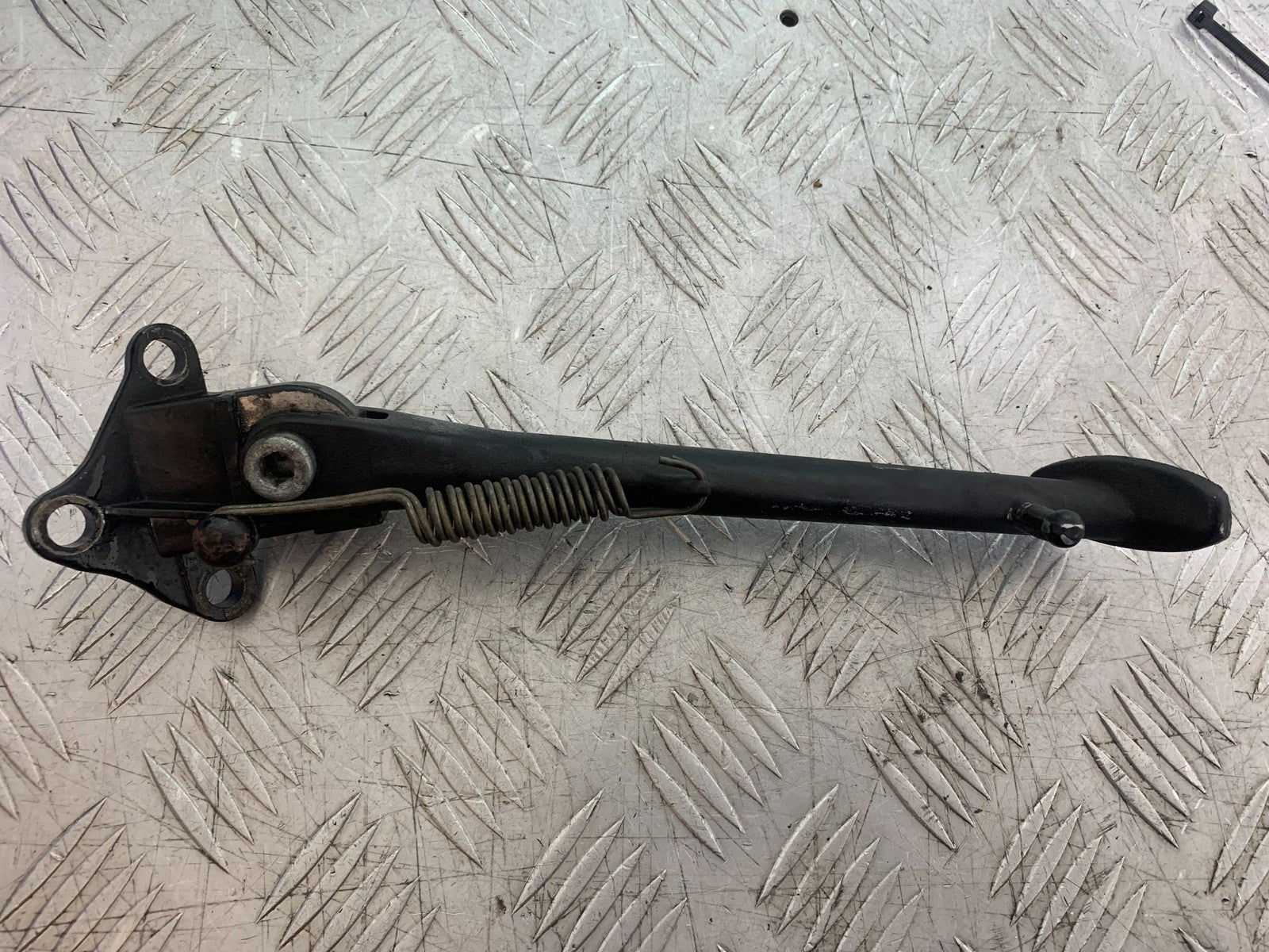 TRIUMPH 1050 SPEED TRIPLE SIDE STAND AND BRACKET  YEAR 2005-2007 (CMB1322)