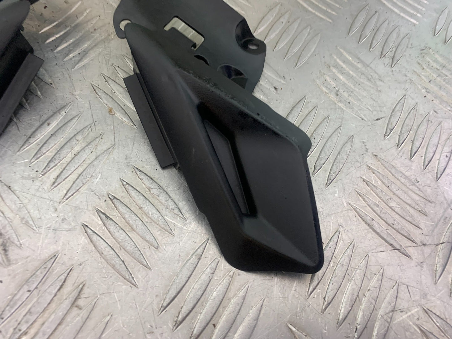 TRIUMPH 675 STREET TRIPLE LEFT AND RIGHT INFILLS   2013-2016 (CMB1186)