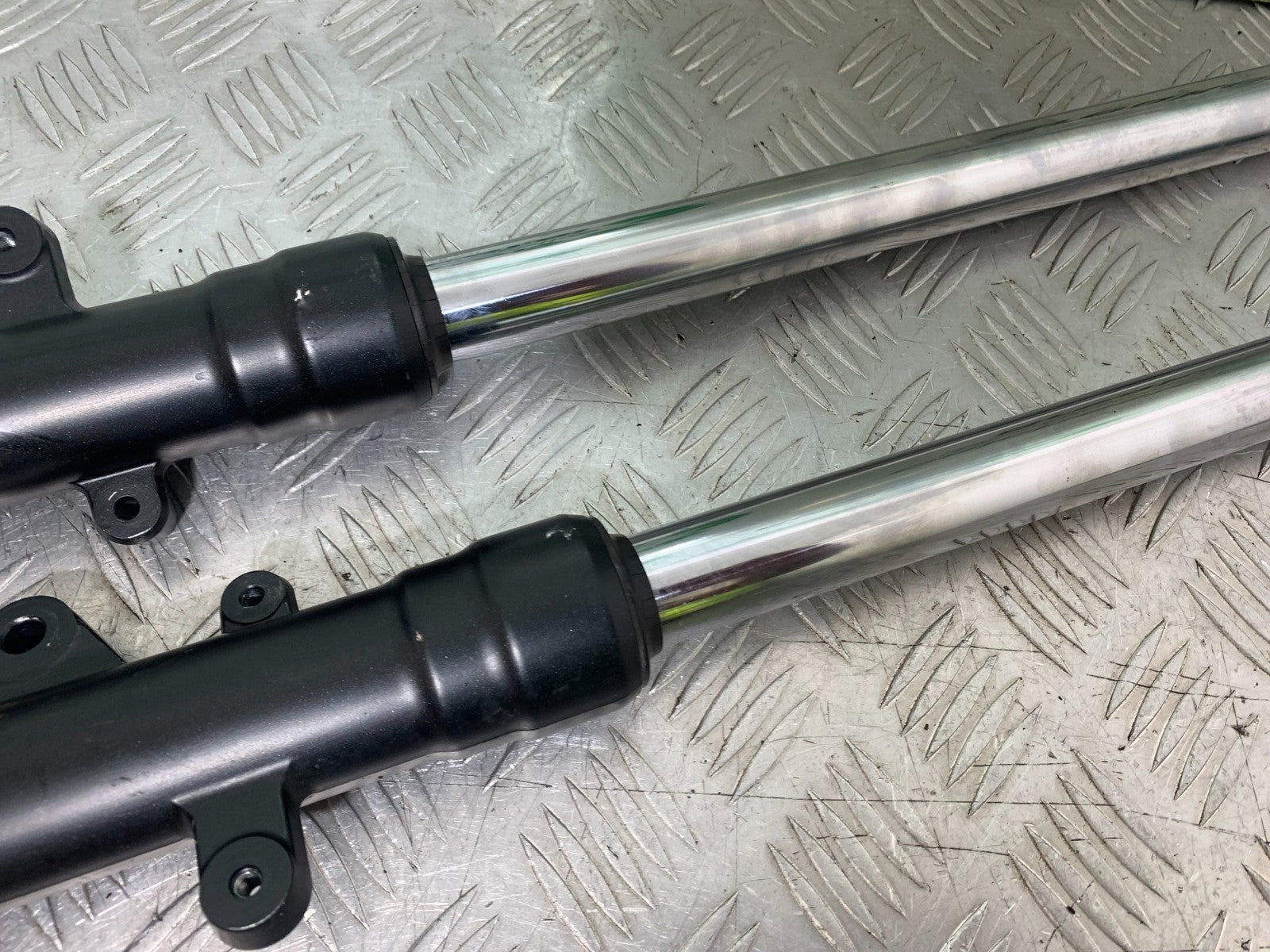 YAMAHA XMAX 300 FORKS  YEAR 2017-2020 (CMB1218)