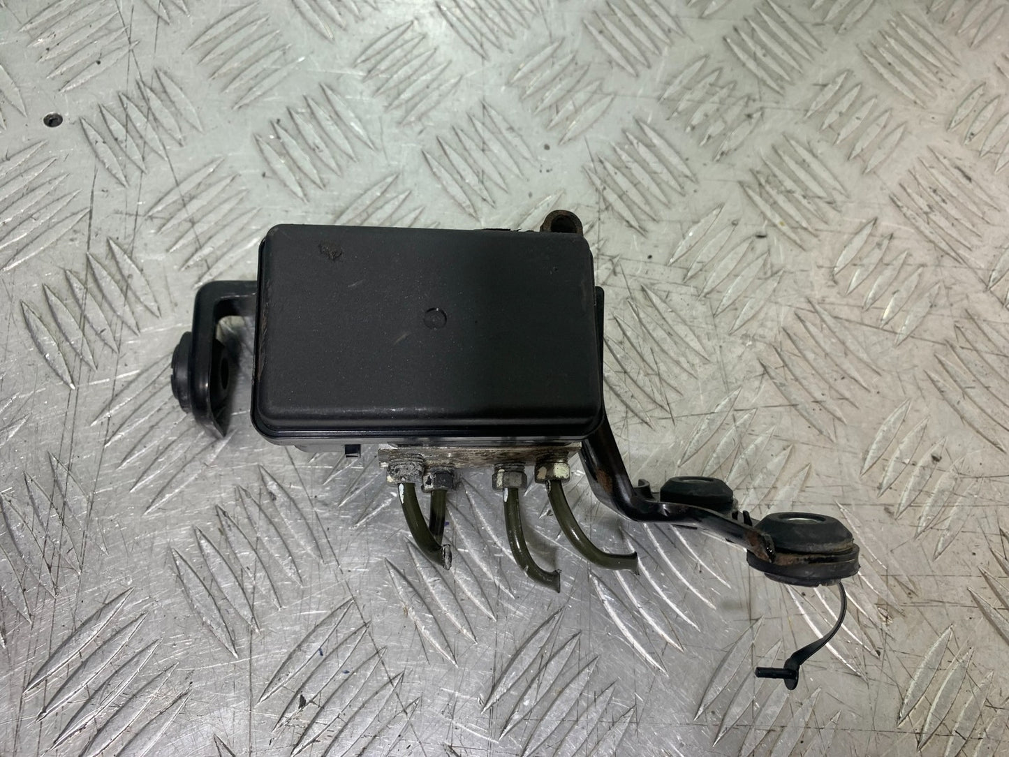 SUZUKI DL1000 V-STROM ABS PUMP YEAR 2014-2019 (CMB1325)