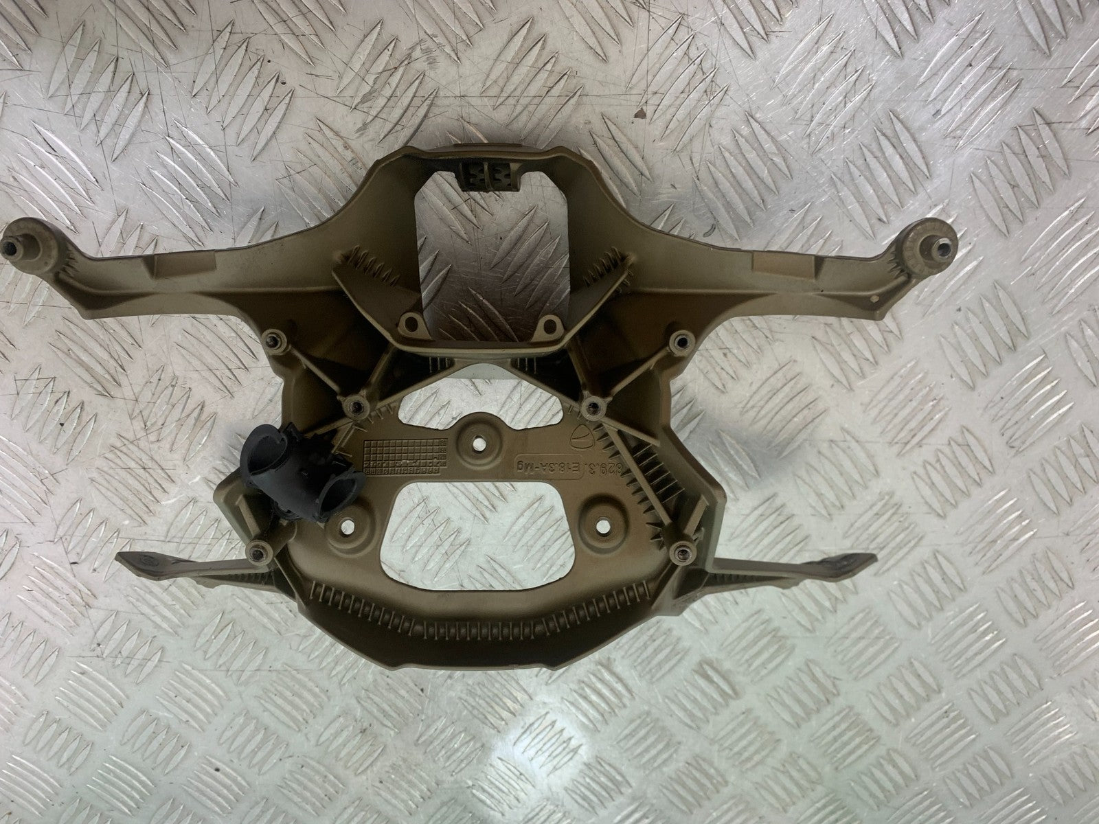 DUCATI 1299 PANIGALE FAIRING BRACKET  YEAR 2016 (CMB 1187)