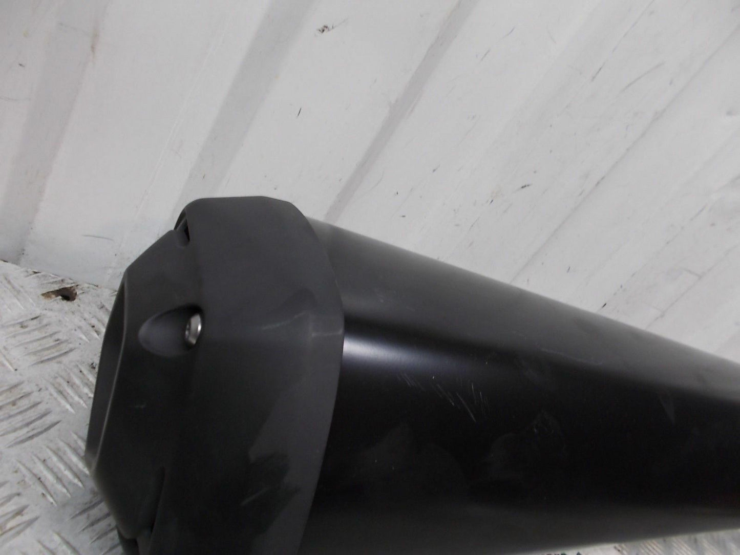 KAWASAKI ZZR1400 ZZR 1400 RIGHT SILENCER YEAR 2014  (NO8)
