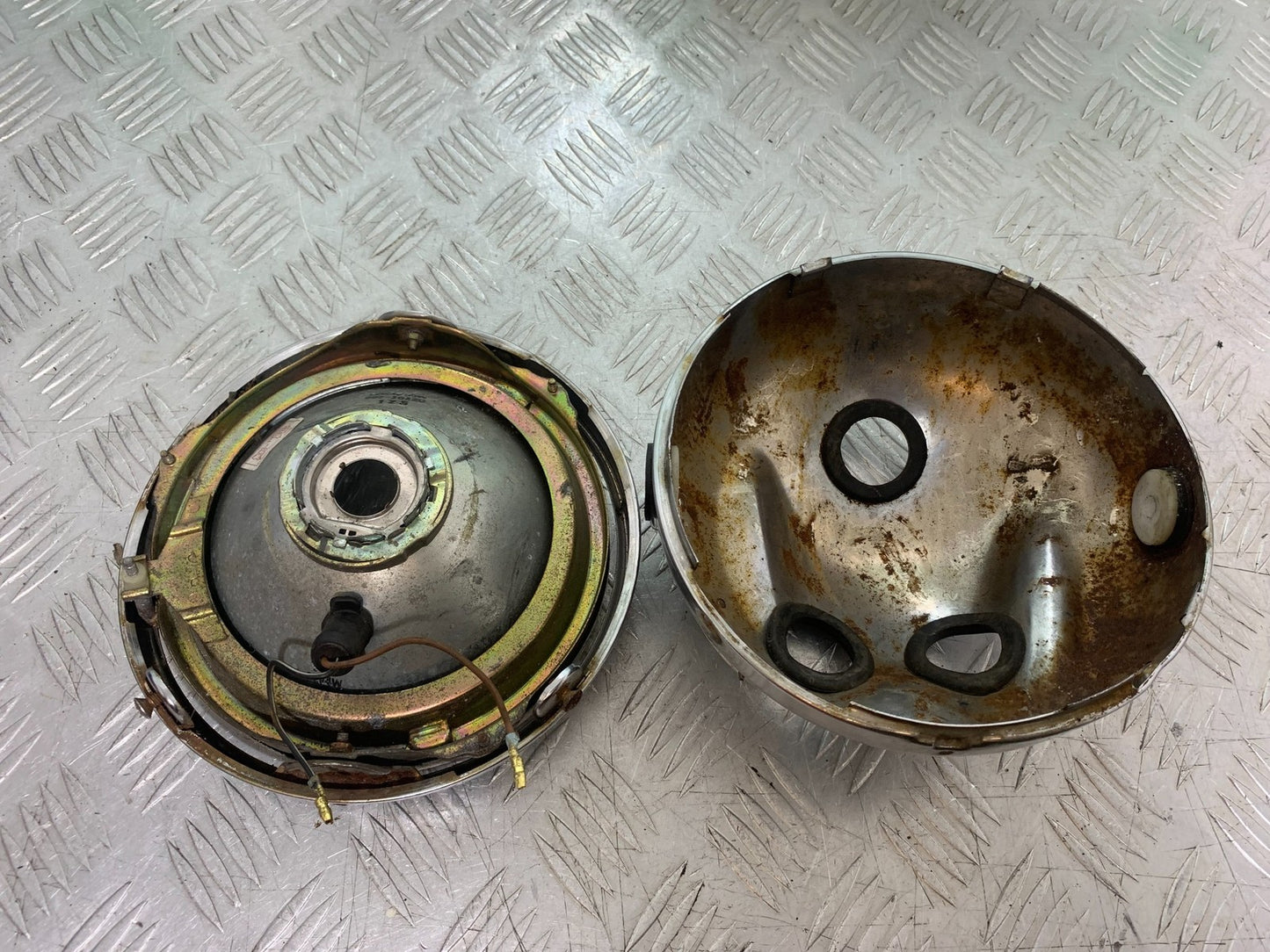 SUZUKI GSX1100 G GSX 1100 G HEADLIGHT  1991-1996 (CMB1283)