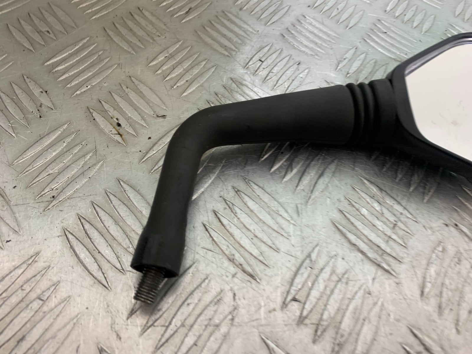 KTM DUKE 125 RIGHT MIRROR  YEAR 2012-2016 (CMB1317)