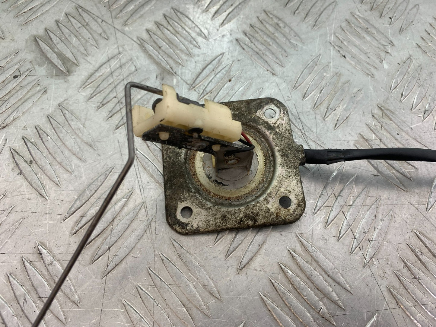 HONDA CBF125 CBF 125 PETROL TANK SENDER  YEAR 2009-14 (CMB1182)