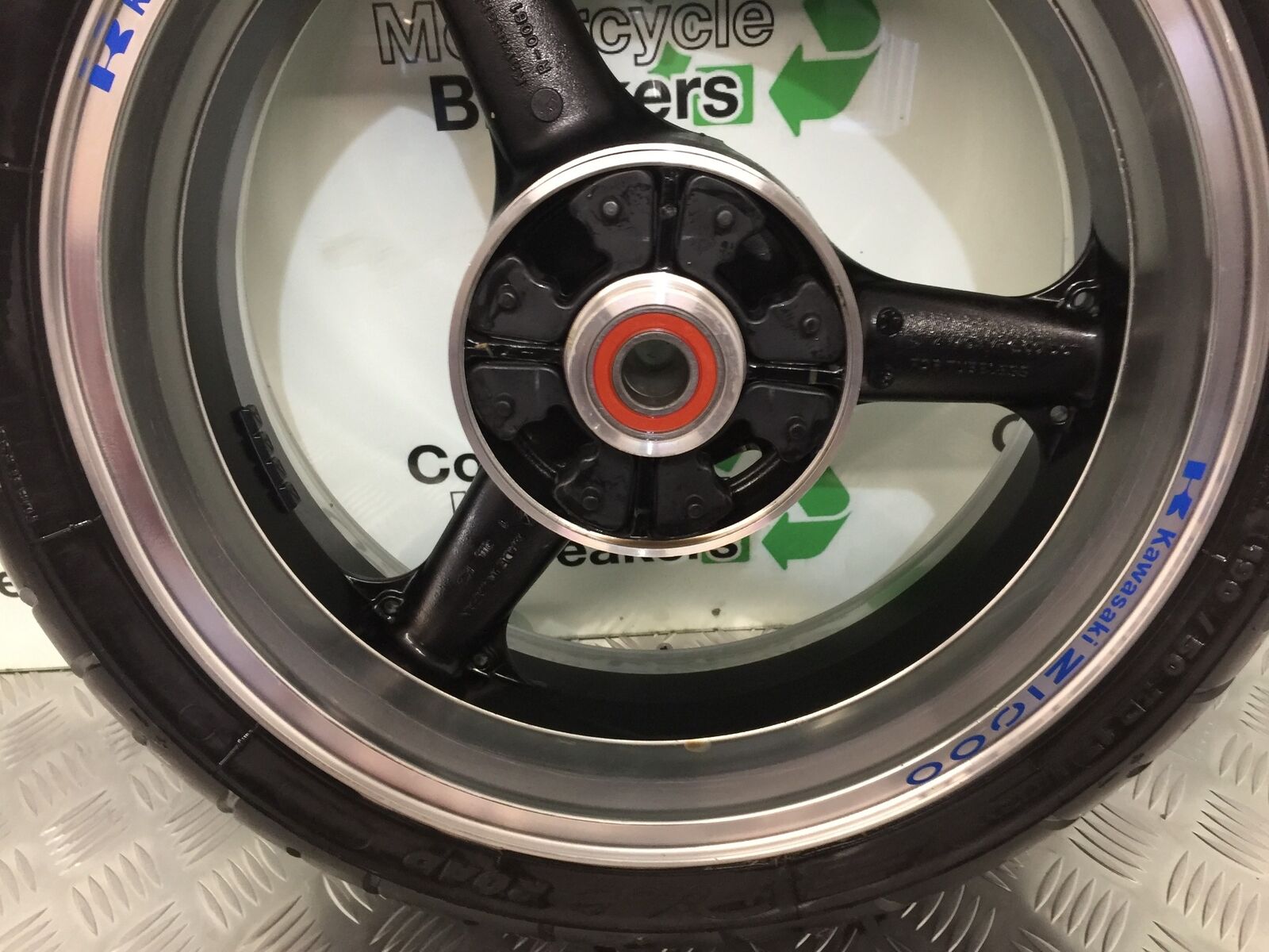KAWASAKI Z1000 Z 1000 REAR WHEEL   YEAR 2007-2009  (STOCK 927)