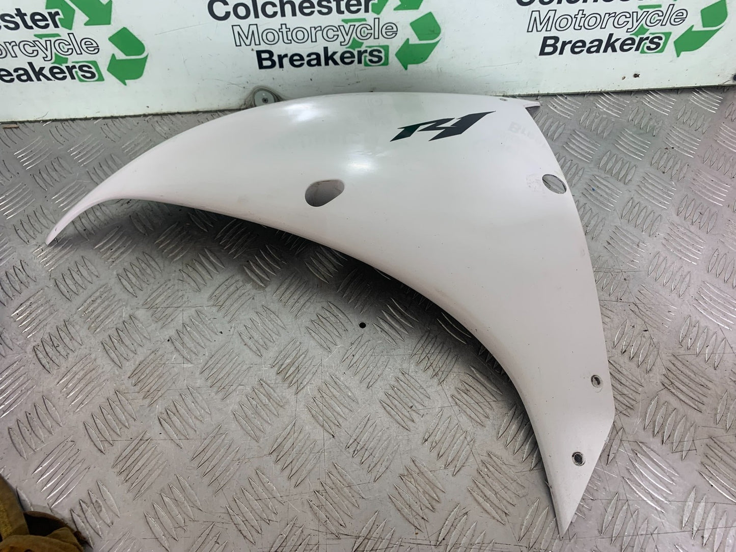 YAMAHA YZF R1 14 B BIG BANG LEFT FAIRING PANEL   2009-14 (CMB1175)