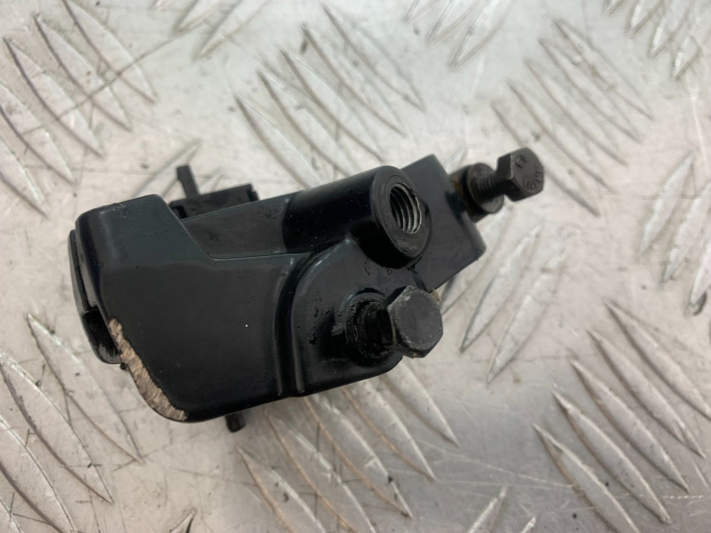 ROYAL ENFIELD HIMALAYAN 411 CLUTCH LEVER BRACKET  YEAR 2018-2023 (CMB1279)