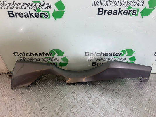 SUZUKI AN 200 UN 200 BURGMAN LOWER FAIRING PANEL YEAR 2007-09 (CMB1128)