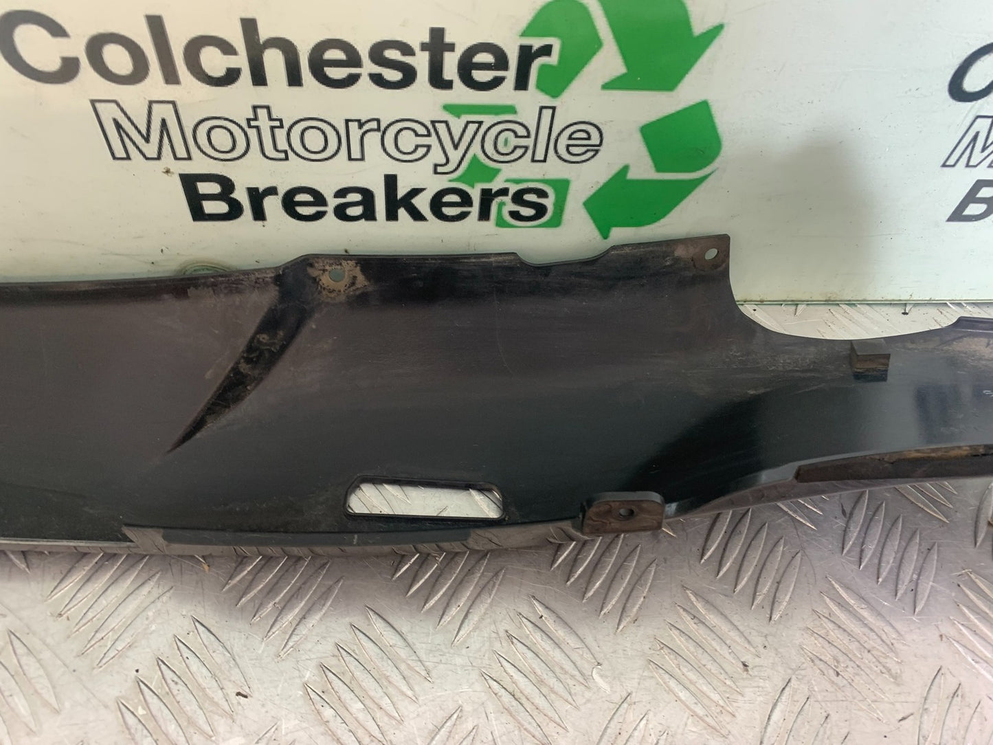 KAWASAKI GTR1400 GTR 1400 RIGHT SEAT PANEL  YEAR 2007-2009 (CMB1174)