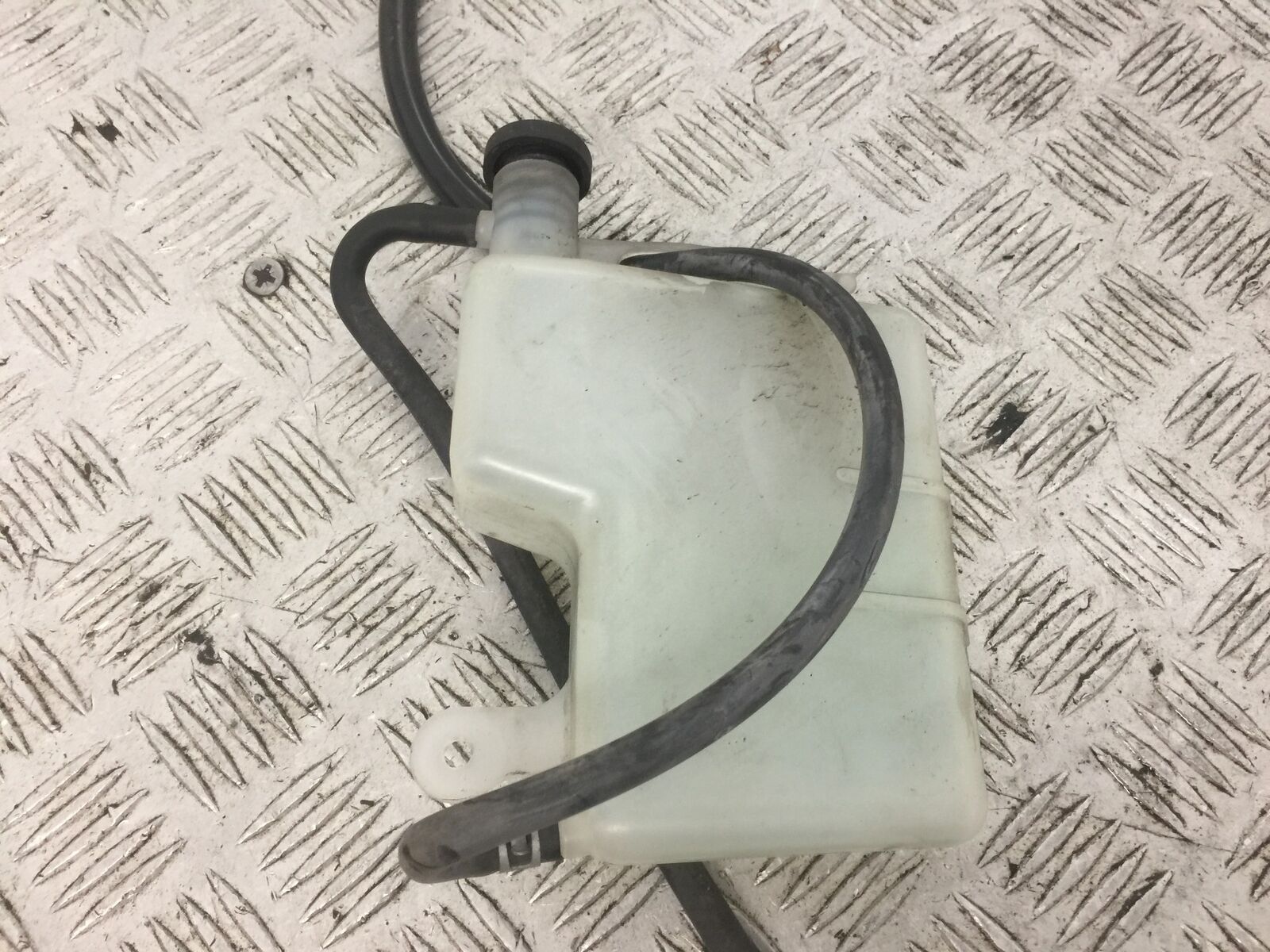 SUZUKI 650 BURGMAN COOLANT BOTTLE YEAR 2014-2018 (STOCK 769)